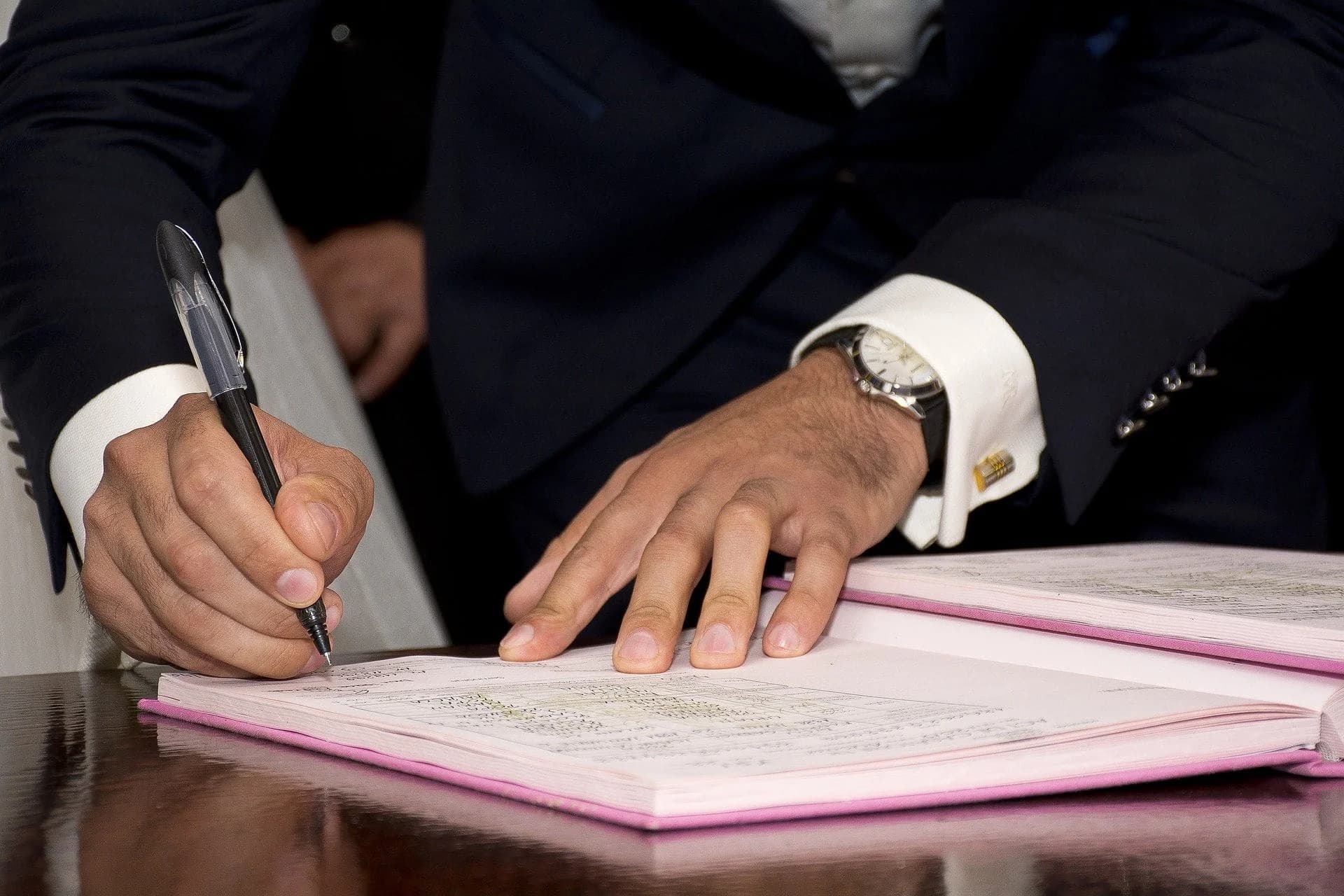 How do Attorneys' Fees Work in an Investment Loss Claim?